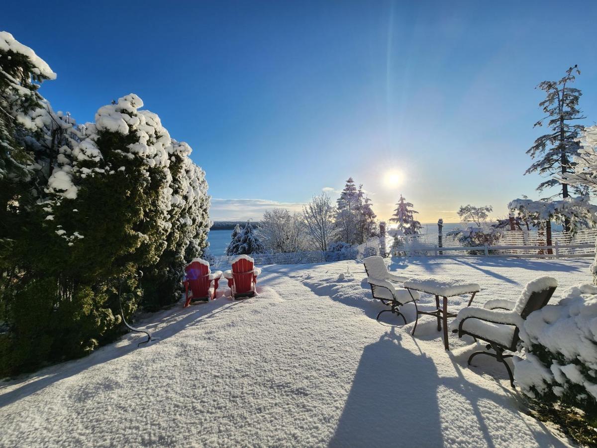 Ocean'S Edge Suite Campbell River Bagian luar foto
